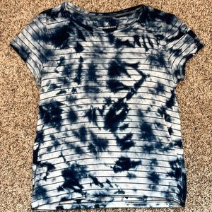 SMALL soft and sexy American Eagle t shirt